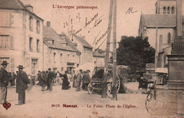 63 / MANZAT / LA FOIRE / PLACE DE L EGLISE - Manzat