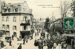 Ussel * Avenue Carnot * Hôtel De Centre SIMONET * Sortie De Messe ? - Ussel