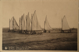 De - La Panne // Chars A Voile Et La Plage - Zeilwagens En Strand 19?? - De Panne