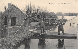 80-PERONNE- CABANE DE POISSONNIERS - Peronne