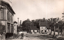 91 / MENNECY / LA PLACE DE LA GARE - Mennecy