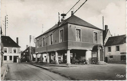 CHARNY - YONNE - CARTE PHOTO -L'HOTEL DE VILLE - Charny