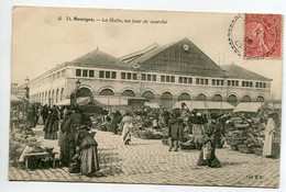 18 BOURGES Jour De Marché Place De La Halle Marchandes De Légumes 1906 écrite Timbrée  Coll E.L No 51    / D03 2022 - Bourges