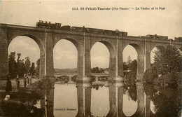 St Priest Taurion * Vue Sur Le Viaduc Et Le Pont * Passage Du Train * Ligne Chemin De Fer * Pêcheurs Pêche à La Ligne - Saint Priest Taurion