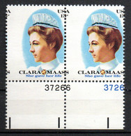Etat Unis USA Amérique Saddle Stitching USA Stamp N° 1144 Clara Maas Piquage à Cheval 1976 - Varietà, Errori & Curiosità