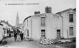 Haute-Goulaine Animée Le Haut De La Grande Rue L'Eglise - Haute-Goulaine