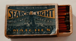 SEARCH LIGHT,ENGLAND MATCHBOXE - Boites D'allumettes