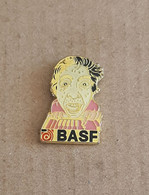 BASF Music Vintage Pin - Musique