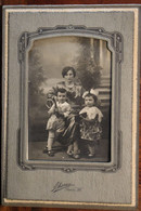 Photo 1890's Portrait Mère Enfants Famille Tirage Sur PAPIER ALBUMINÉ Support CARTON Photographie Shoren Barre Alsace - Old (before 1900)