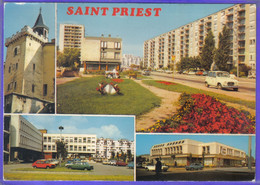 Carte Postale 69. Saint-Priest  Cité HLM  Renault 4L   Très Beau Plan - Saint Priest