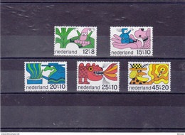 PAYS BAS 1968 ENFANCE Yvert 877-881 NEUF** MNH - Unused Stamps