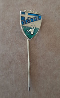 Greece - Athens Greek Federation Of Volleyball Vintage Pin - Volleyball