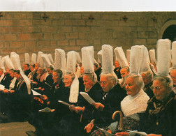 PONT L'ABBE - La Fête Des Bigoudènes Le 16 Juin 1993 Dans L'Eglise Notre Dame Des Carmes - Pont L'Abbe