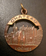 Médaille Pendentif Ancien Bronze "Chateau De Loches" - Pendenti