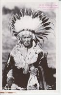 Real Photo B&W Signé Sanborn X-952 Post 1955 Stamp. Buckskin Charlie, Sub Chief Of The Utes Feather Hairstyle - Indiens De L'Amerique Du Nord