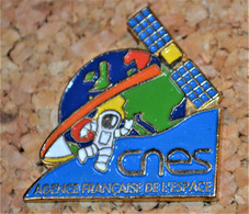 Pin's  CNES Agence Française De L'espace - Space