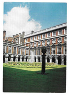 HAMPTON COURT PALACE - Middlesex