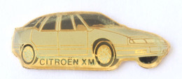 Pin's CITROEN XM Blanche En Version Epoxy - L037 - Citroën