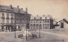ABBEVILLE - Place Saint-Pierre, La Statue De Lesueur - Abbeville