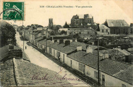 Challans * Rue Et Vue Générale Du Village - Challans