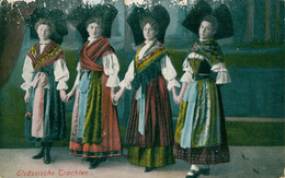 Fantaisie Folklore Patriotisme Alsace Alsacienne Plusieurs Jeunes Filles Costume Nœud Châle Dentelle - Costumi