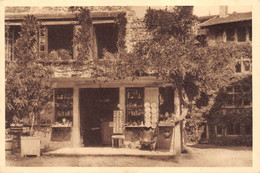 PEROUGES     PLACE  DE LA HALLE - Pérouges