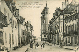 St Jean De Losne * La Rue De La Liberté * L'église Et La Mairie * Villageois - Autres & Non Classés