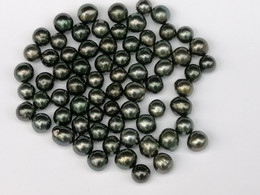 70 PERLES De CULTURE : Noire (Tahiti) Dia 8 à 10 Mm , Non Percée. - Coquillages