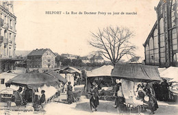 90-BELFORT- LA RUE DU DOCTEUR FRERY UN JOUR DE MARCHE - Belfort - Stadt