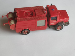 POMPIER SOLIDO CAMION DE POMPIERS Centre De Secours De Châteauneuf De Galaure 1/50 IVECO N° 16 - Solido