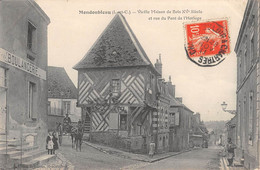 CPA 41 MONDOUBLEAU VIEILLE MAISON DE BOIS ET RUE DU PONT DE L'HORLOGE - Autres & Non Classés