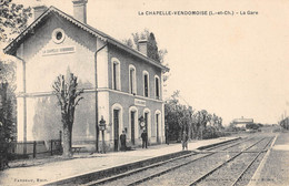 CPA 41 LA CHAPELLE VENDOMOISE LA GARE - Autres & Non Classés