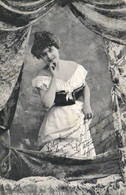 Portrait Jeune Femme Alterocca Terni 2111  Pionnière RV - Frauen