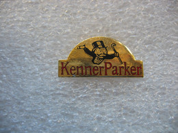 Pin's Jouets Kenner PARKER, Entreprise De Jouets Américaine Fondée En 1946 - Jeux