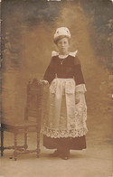 CARTE PHOTO Ancienne - Femme En Costume Finistère - Other Municipalities