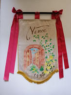 Bannière De VENCE En Soie 1990 - Otros & Sin Clasificación