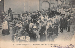 ¤¤   -   CHARROUX    -   Ostensions 1911   -  Fin De La Procession       -  ¤¤ - Charroux