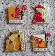 Pin's Lot Chocolat Mikado 4 Pin's - Alimentation