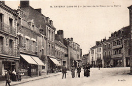 Savenay Animée La Place De La Mairie Commerces Hôtel Du Chêne Vert - Savenay