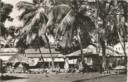 GUINEE FRANCAISE - CONAKRY - LE QUARTIER INDIGENE - ED. LIBRAIRIE CONSTANTIN REF #806 - 1950s - Guinée Française