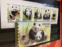 Korea Stamp MNH Booklet Imperf Pandas - Korea, North
