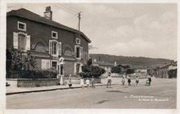 Chatenois La Place Du Monument Bien Animée Voyagé En 1934 - Chatenois