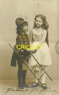 Enfants, Photo-carte, Petit Garçon Ramoneur Et Fillette, Affranchissement Allemand 1907 - Otros
