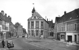 CHÂTEAUNEUF-en-THYMERAIS (Eure-et-Loir) - L'Hôtel De Ville - Pharmacie, Automobile - Châteauneuf