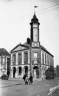 CHÂTEAUNEUF-en-THYMERAIS (Eure-et-Loir) - La Mairie - Châteauneuf