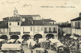 MIRANDE  (Gers) Place D' Astarac Et Le Marché RV - Mirande
