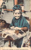 CPA Dentellière Flamande - A Flamish Lace Maker Woman - Artigianato