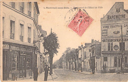 CPA Montreuil Sous Bois - Boulevard De L'hotel De Ville - Au Baromètre - Montreuil