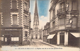 CPA Chateaubriant - L'église Vue De La Place Des Quatre Oeufs - Châteaubriant