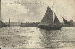 CHERBOURG , Barque De Pêche Quittant Le Port Au Clair De Lune , 1915 + Cachet " Dépôt Des Equipages De La Flotte " , µ - Cherbourg